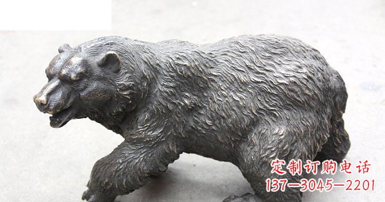 郴州以玻璃钢制作的北极熊雕塑