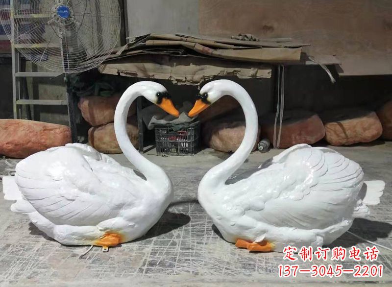 郴州玻璃钢仿真发光天鹅雕塑