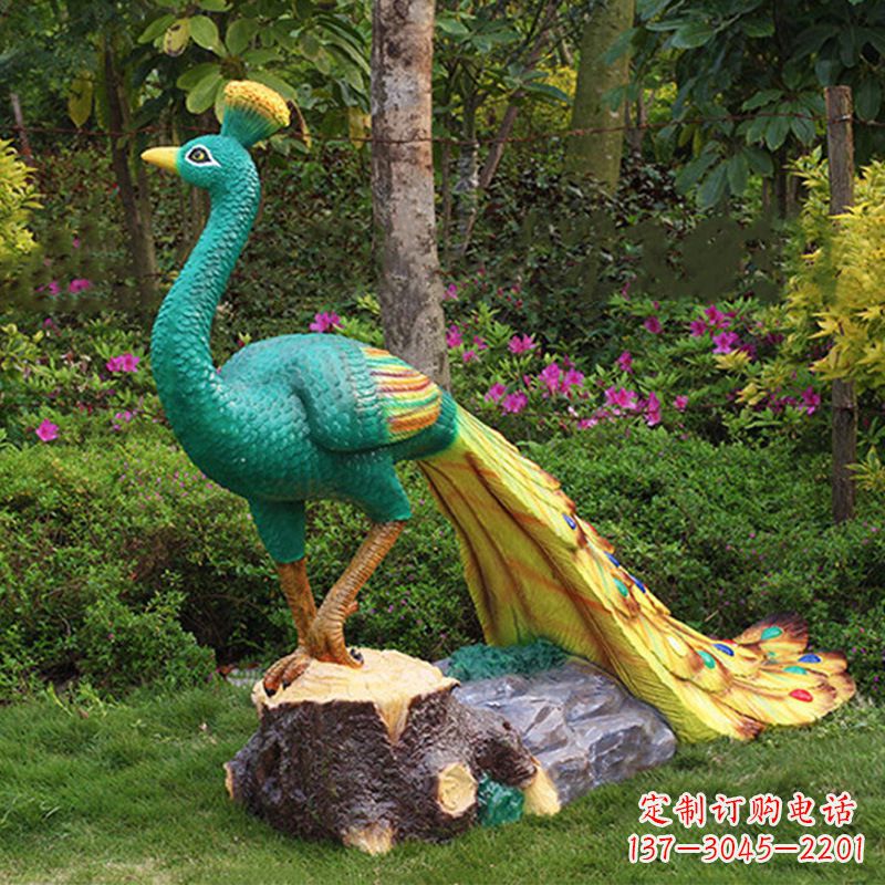 郴州玻璃钢制作的孔雀雕塑