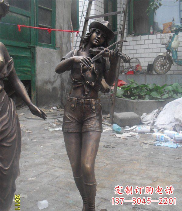 郴州美丽的玻璃钢女性雕塑