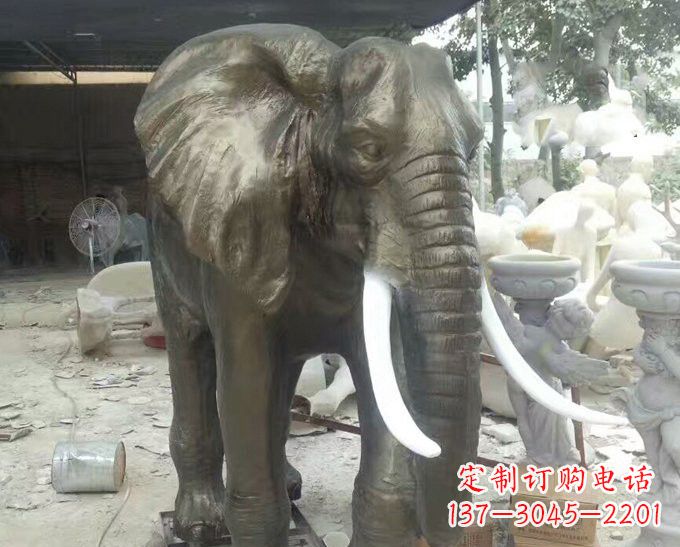 郴州玻璃钢大象雕塑——一座非凡的雕塑