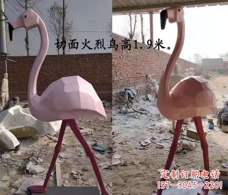 郴州玻璃钢仙鹤雕塑——灵动的艺术美学