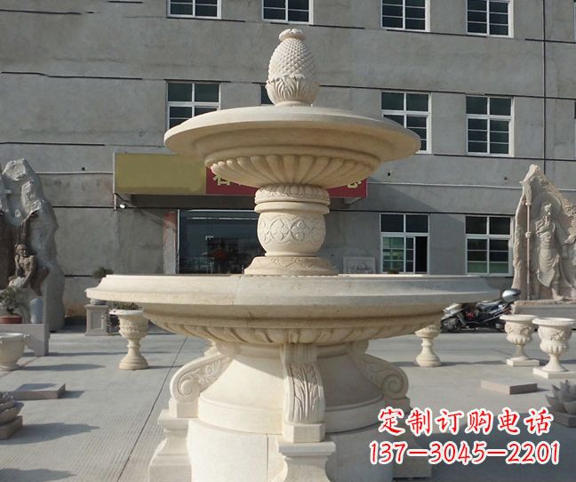 郴州菠萝雕塑点缀小区景观的精美艺术品