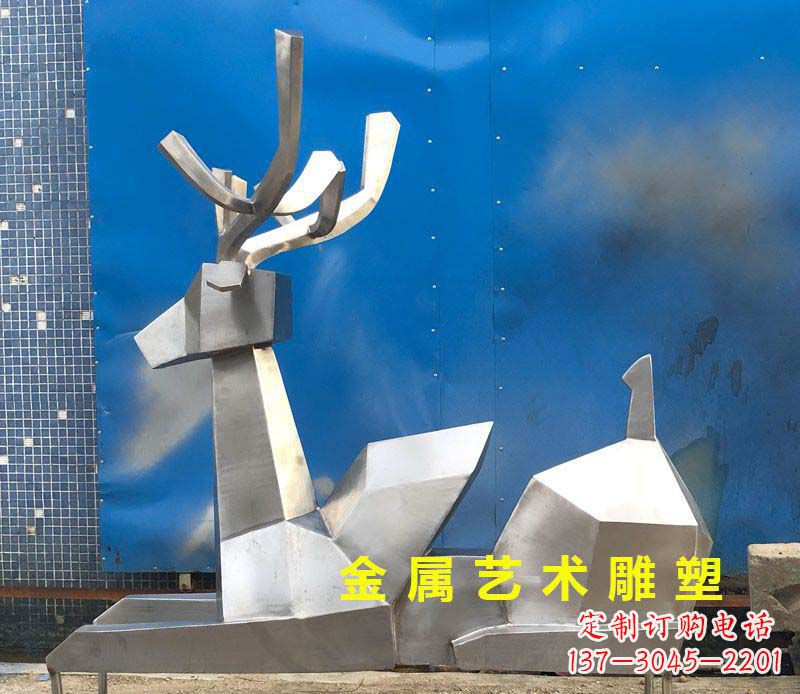郴州不锈钢别墅几何鹿雕塑——别出心裁的艺术灵感