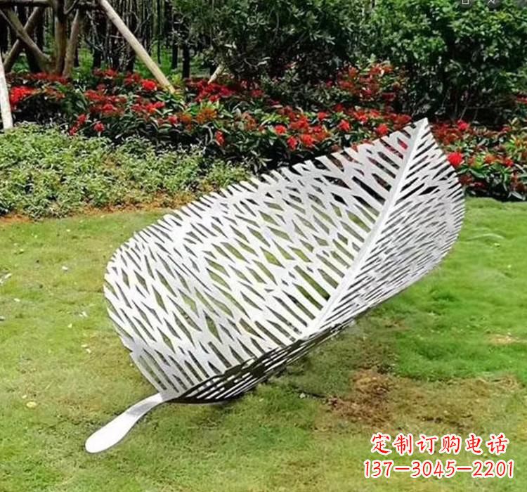 郴州不锈钢树叶雕塑艺术与美的结合