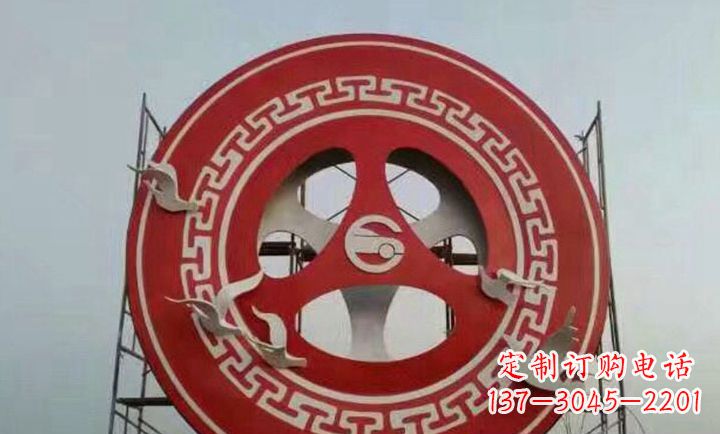 郴州不锈钢齿轮雕塑象征着时代进步
