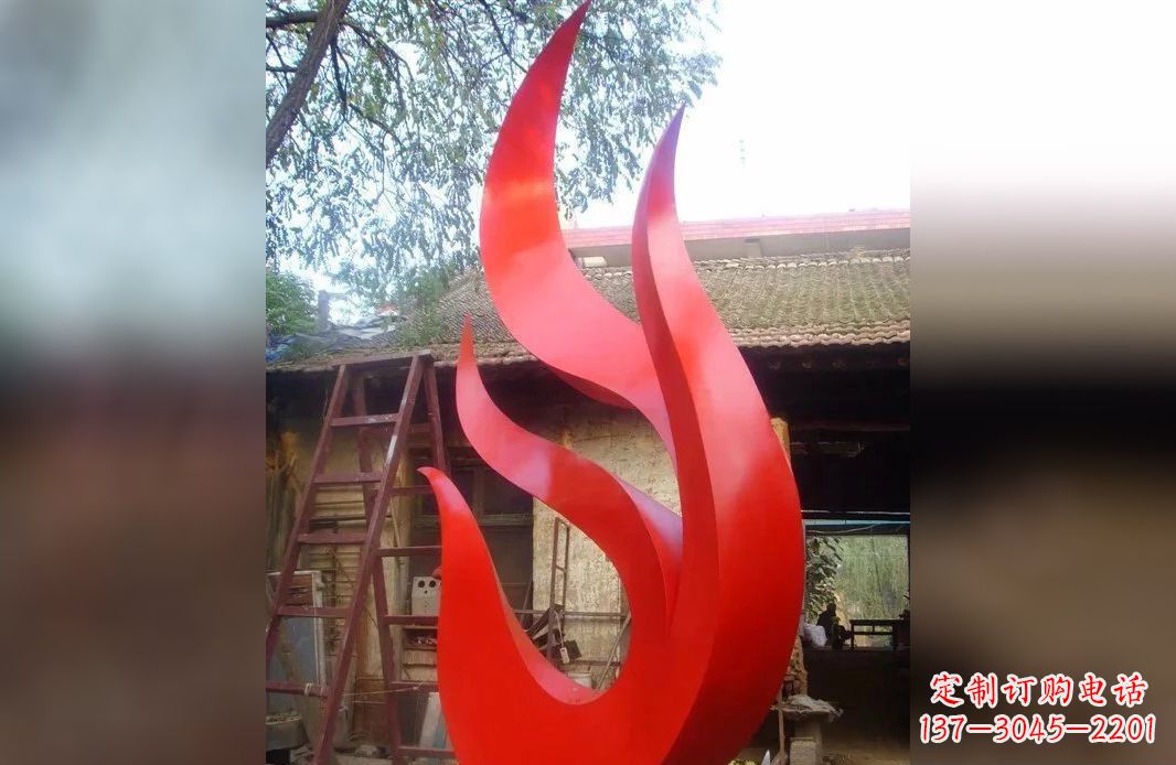 郴州凤凰展翅飞翔的不锈钢雕塑