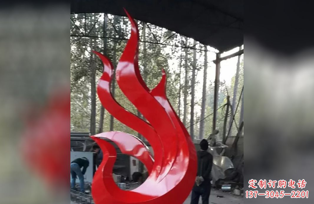 郴州不锈钢凤凰雕塑美轮美奂