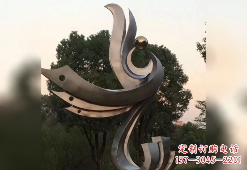 郴州不锈钢凤凰雕塑象征着活力与美丽
