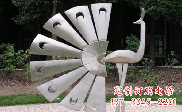 郴州不锈钢孔雀雕塑美丽而持久