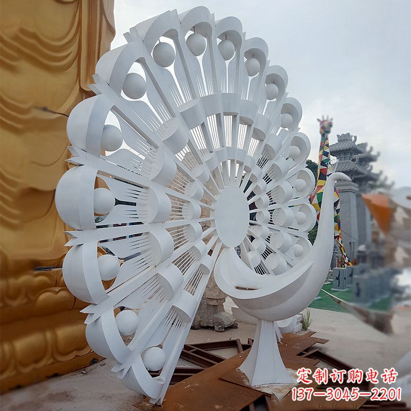 郴州不锈钢孔雀雕塑精美雕刻的艺术精品