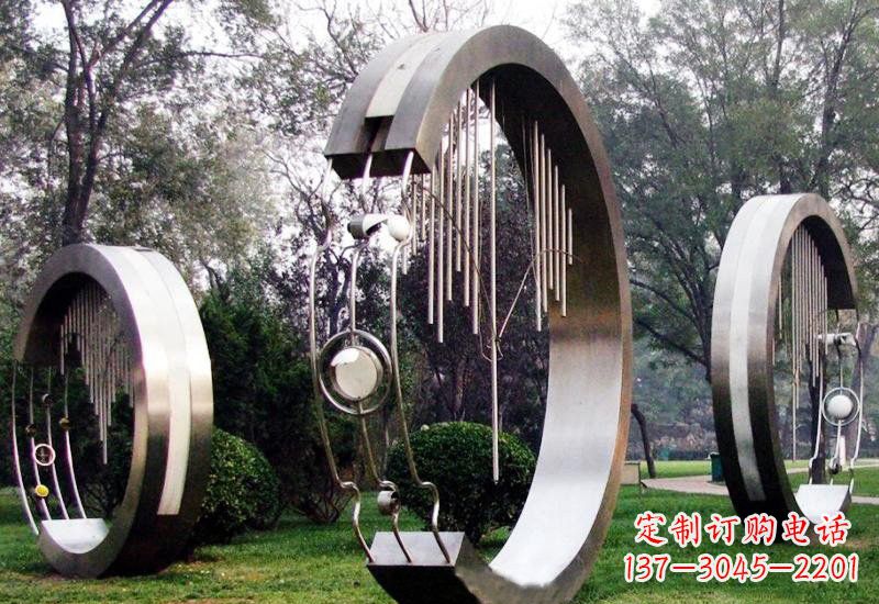 郴州不锈钢圆环雕塑——聆听之美