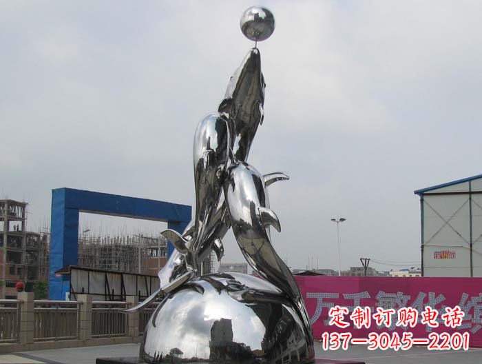 郴州海豚雕塑精美细腻的艺术品