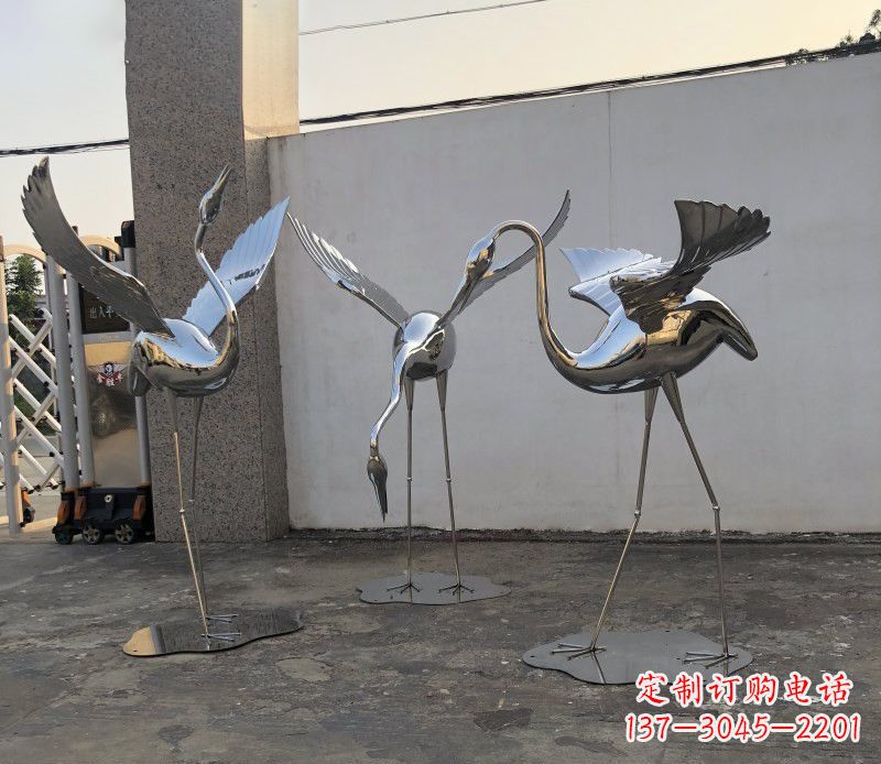 郴州不锈钢锻造的丹顶鹤雕塑
