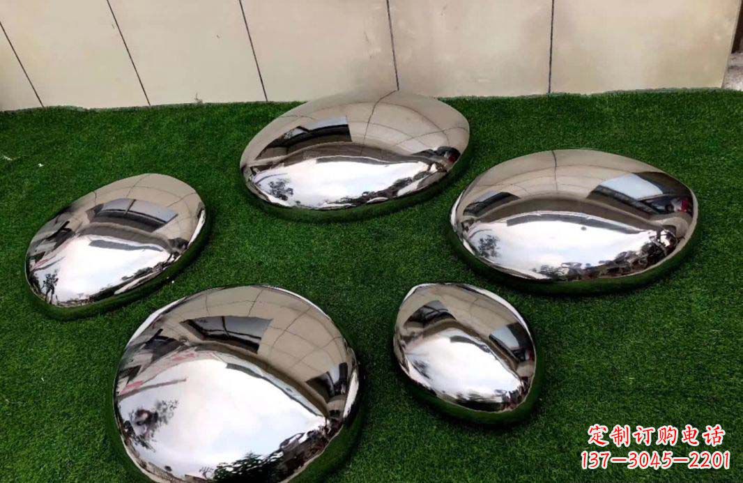 郴州不锈钢鹅卵石雕塑艺术品的精致之美