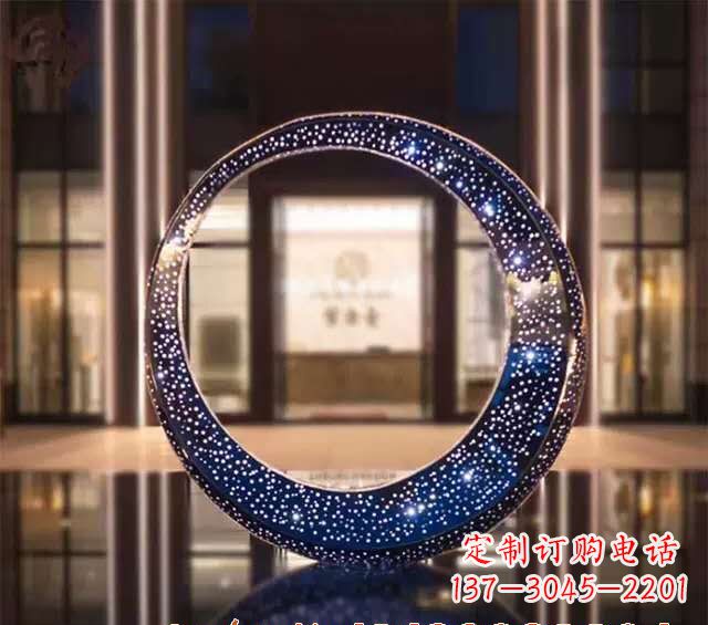 郴州不锈钢发光月亮雕塑照亮夜空的梦幻之光
