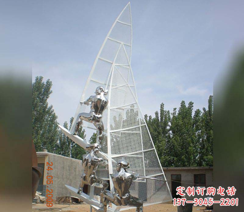 郴州不锈钢帆船给公园带来美丽的景致