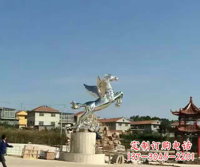 郴州不锈钢飞马雕塑象征勇气与美丽