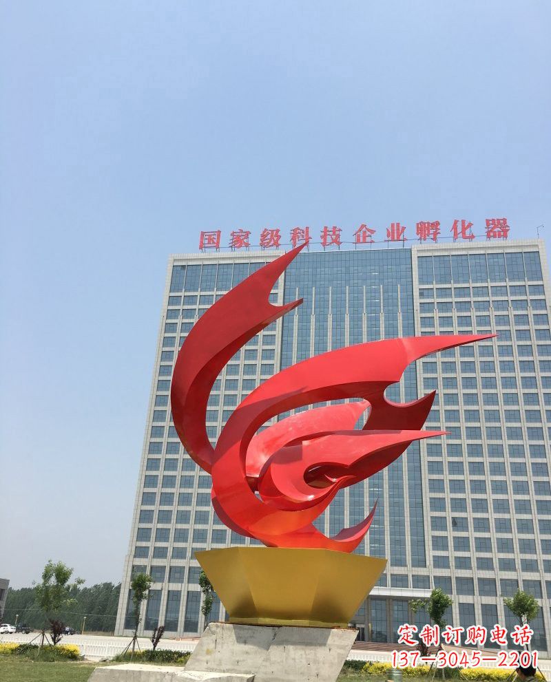 郴州不锈钢凤凰雕塑一种具有传统文化内涵的艺术品