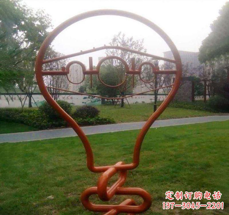 郴州不锈钢灯泡雕塑点亮城市之美