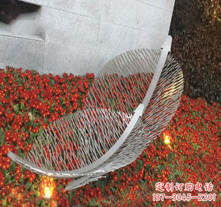 郴州不锈钢公园镂空树叶雕塑——精致艺术品