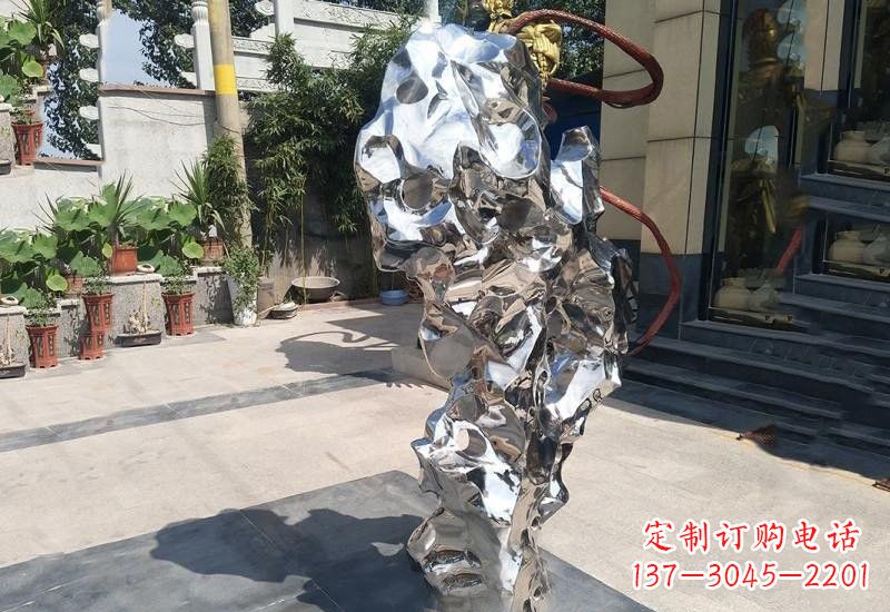 郴州太湖石雕塑传承中华文化精髓
