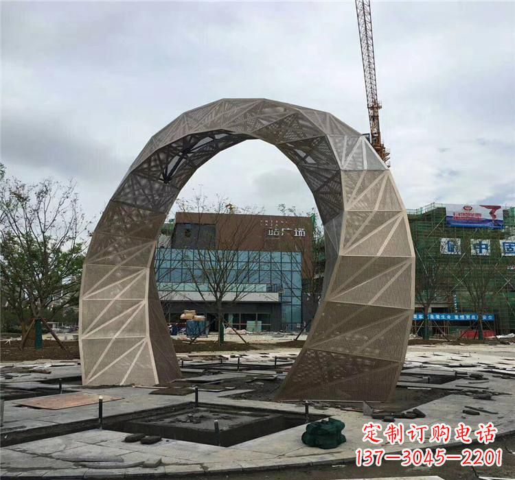 郴州不锈钢拱门雕塑精美外观,古典气息