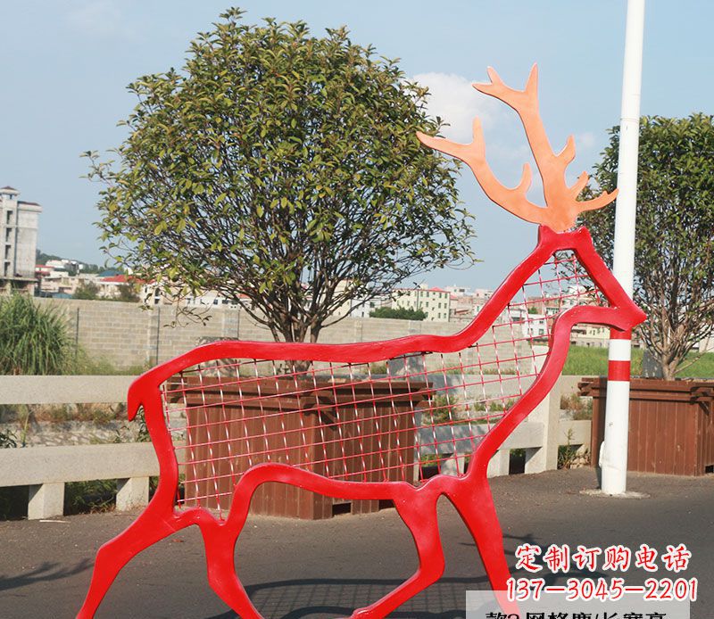 郴州不锈钢动物雕塑——鹿