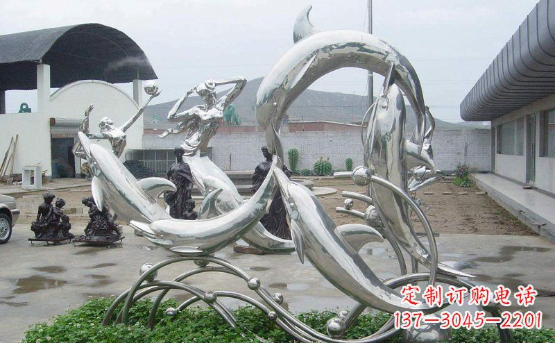 郴州不锈钢海豚的灵动嬉戏