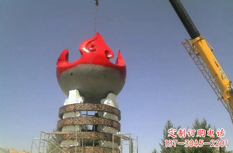 郴州不锈钢火炬雕塑象征着永恒的精神