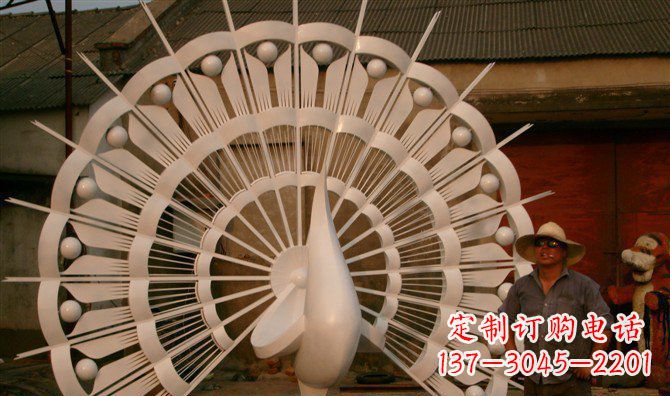 郴州不锈钢孔雀开屏雕塑