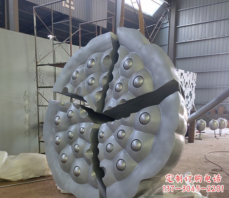 郴州不锈钢莲蓬雕塑精美外形 引人入胜