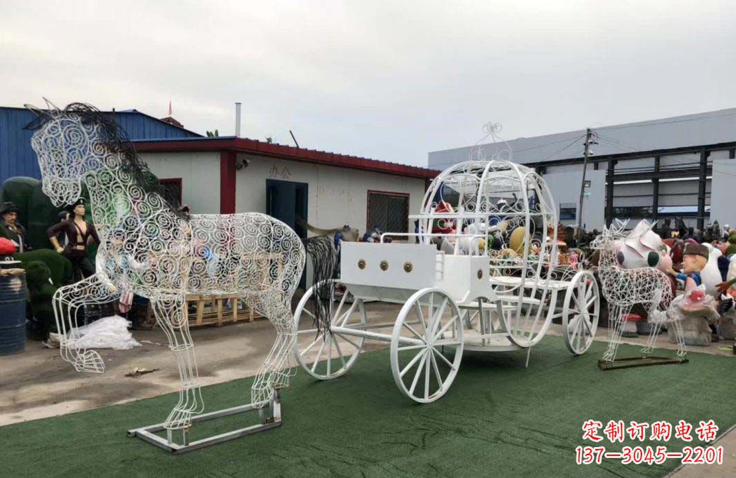 郴州不锈钢镂空欧式马车雕塑精美造型点缀空间