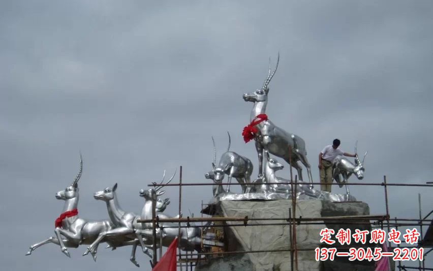 郴州不锈钢动物雕塑——美丽宁静的自然之美