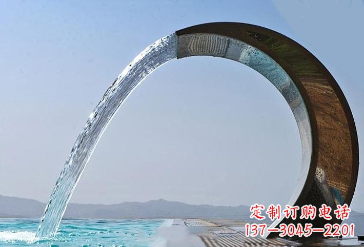 郴州精美不锈钢喷水圆环雕塑
