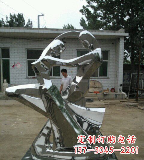 郴州浪漫的不锈钢情侣雕塑