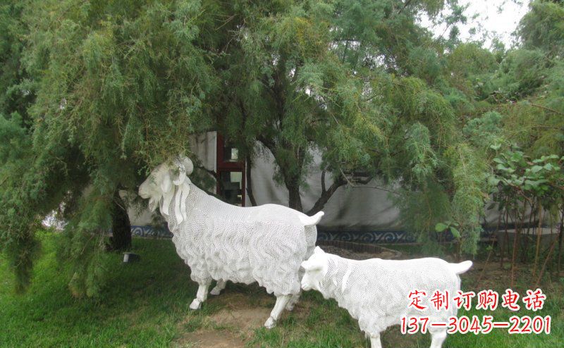 郴州不锈钢山羊雕塑静谧中的动态美