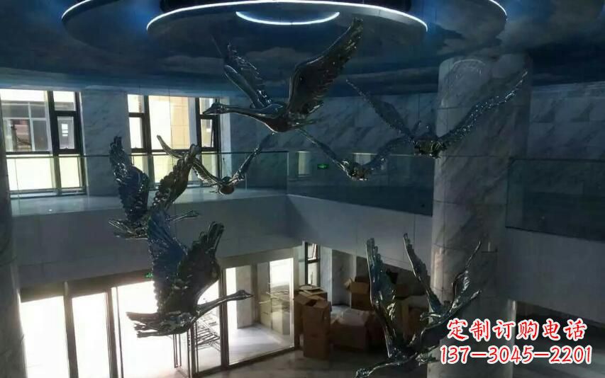 郴州不锈钢天鹅雕塑赋予室内空间灵动之美