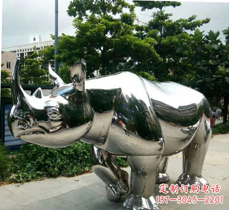 郴州不锈钢犀牛雕塑传承自然之美