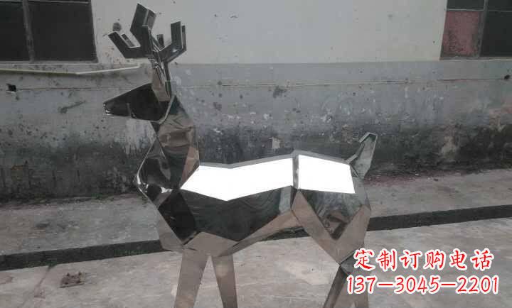 郴州不锈钢小鹿石雕——雕塑中的优雅与高贵