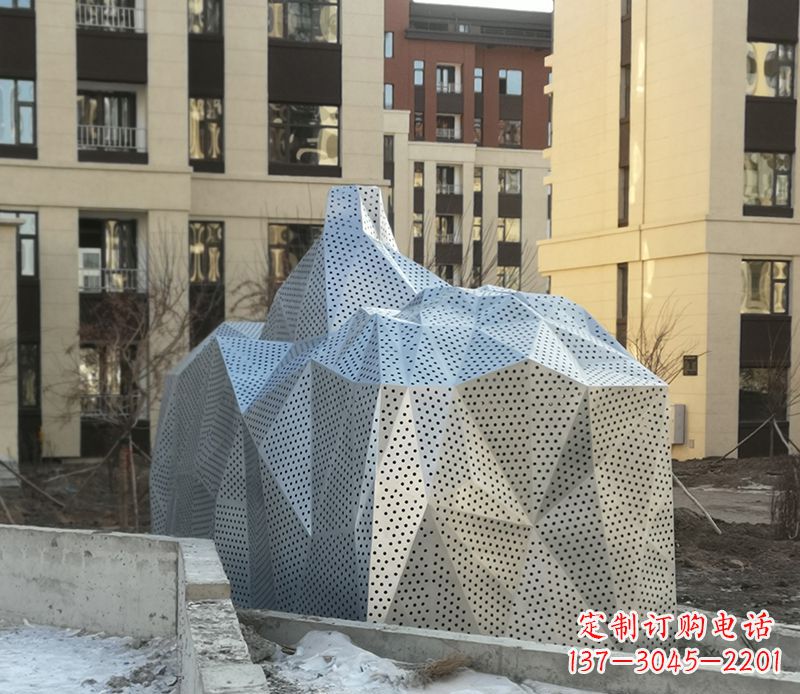 郴州不锈钢小区假山雕塑雕塑点缀小区美景