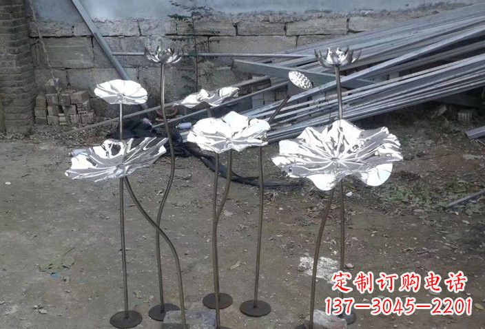郴州不锈钢荷叶雕塑给园林增添美感