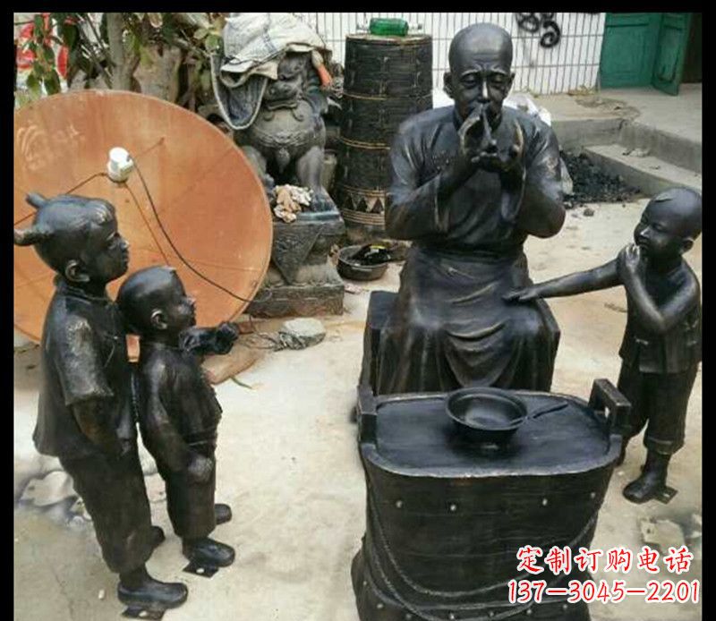 郴州糖果街上的铜雕精灵