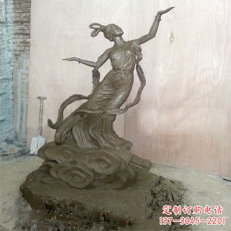 郴州“传说中的嫦娥——嫦娥雕塑”