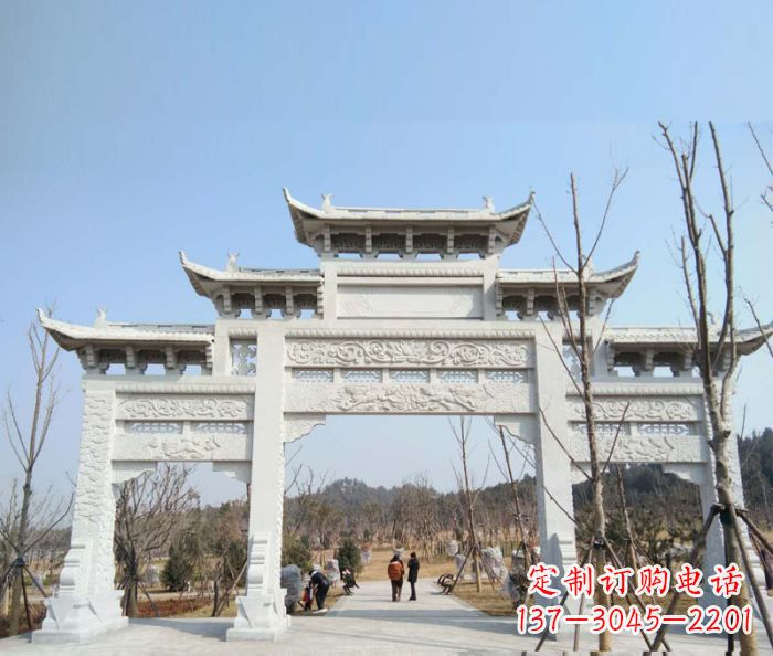 郴州“村口三门石雕牌楼”——悠久历史的见证