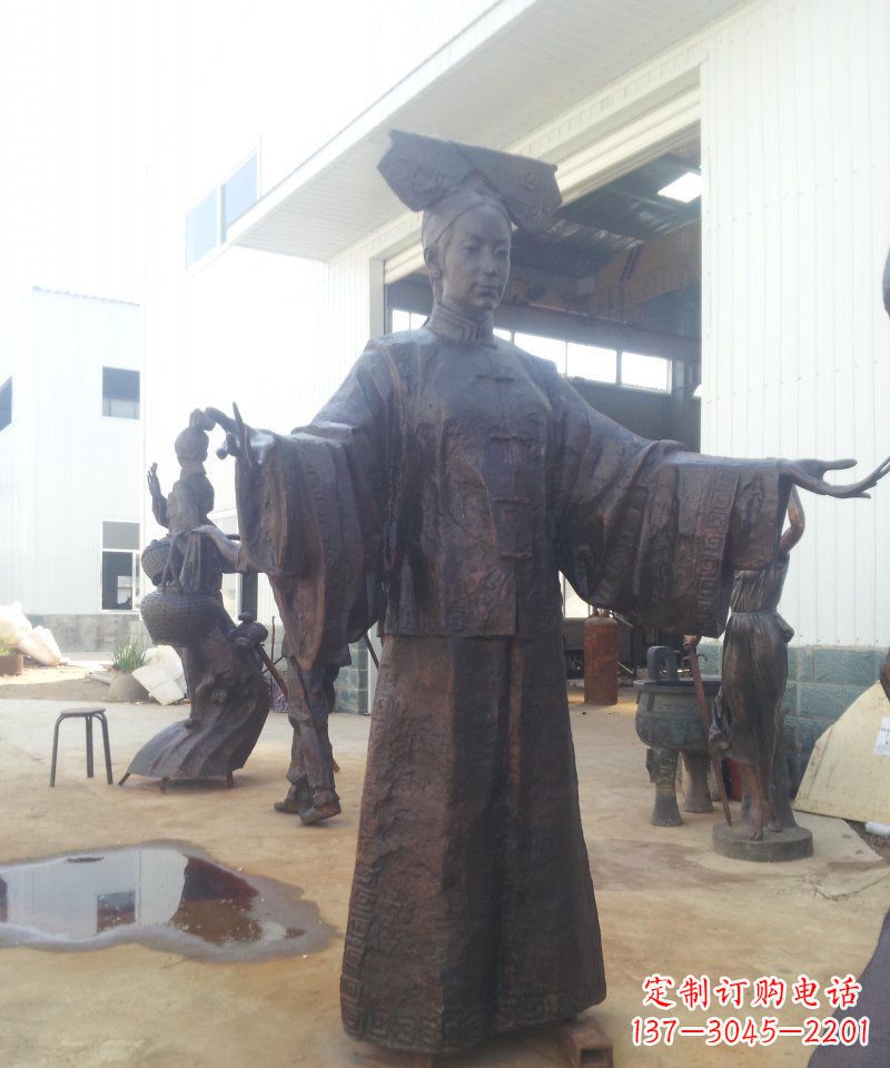 郴州清朝女子古代人物铜雕塑