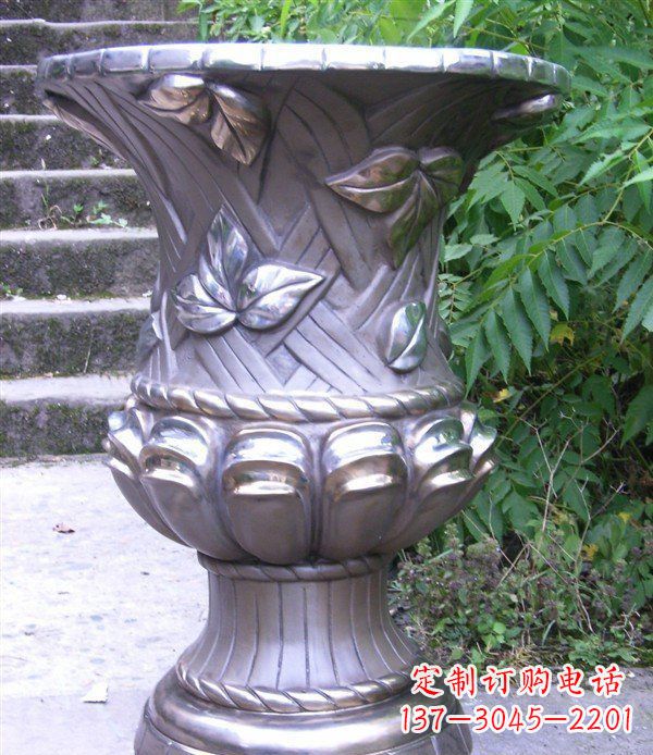 郴州玻璃钢花盆雕塑