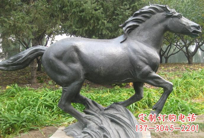 郴州奔马铜雕—精美雕塑处处闪耀灿烂光彩