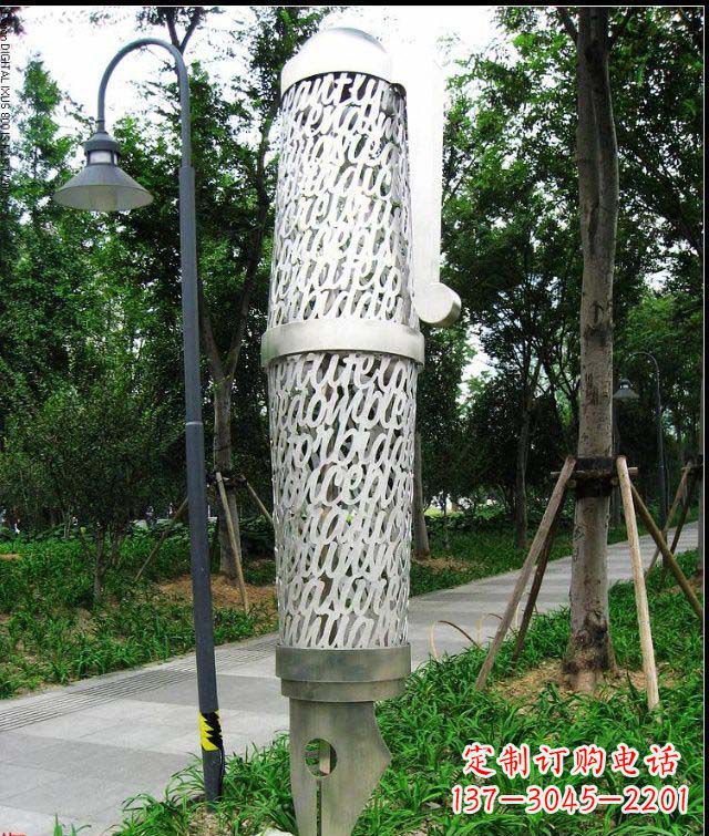 郴州公园和空间绚丽抽象钢笔雕塑