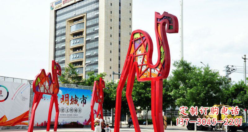 郴州品质精良的公园不锈钢骆驼雕塑